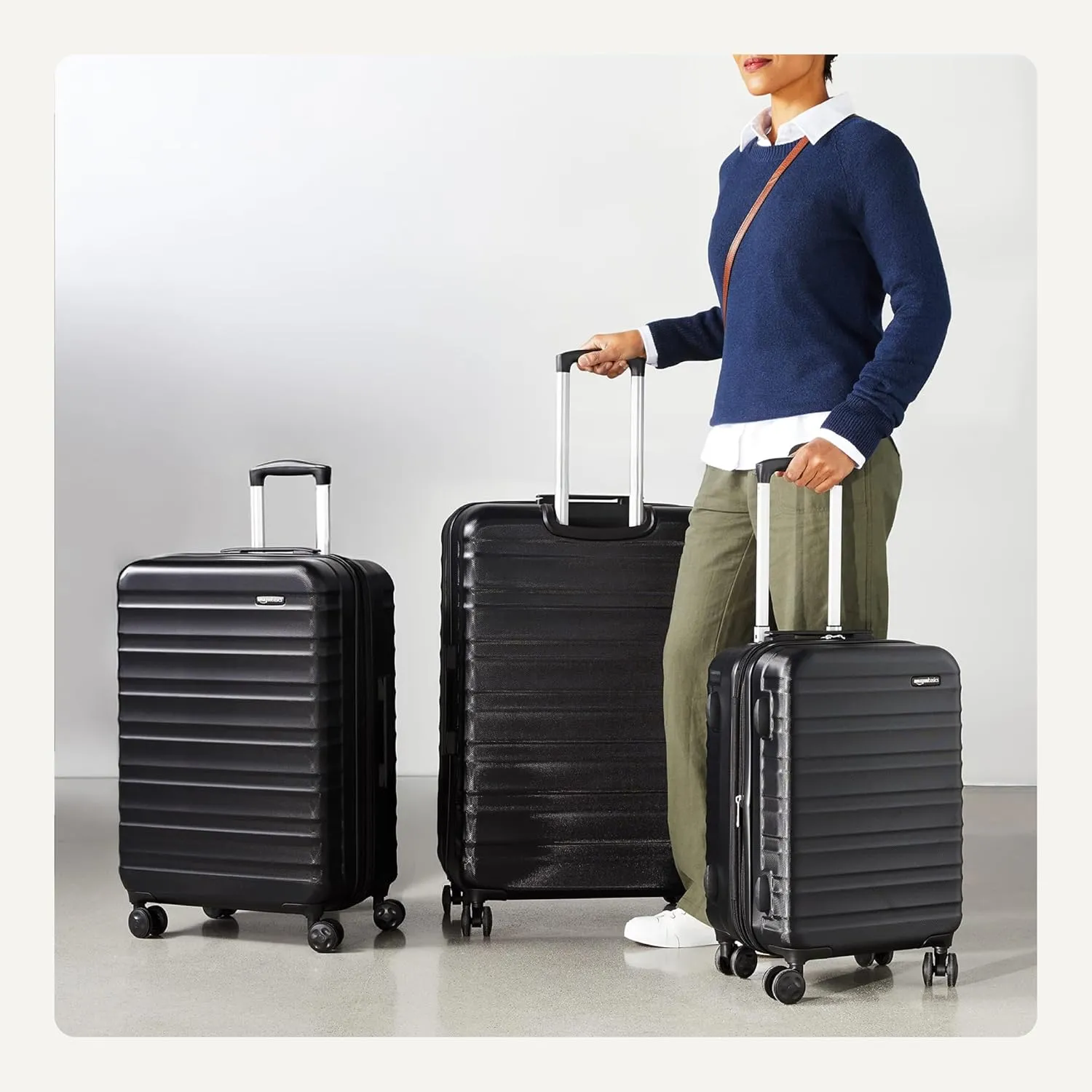 Amazon Basics 3-Piece Set (21", 26", 30"), Hardshell Suitcases With Wheels, Expandable For Up to 25% More Space, With Scratch-Resistant Surface, Four Multi-directional Wheels, Black