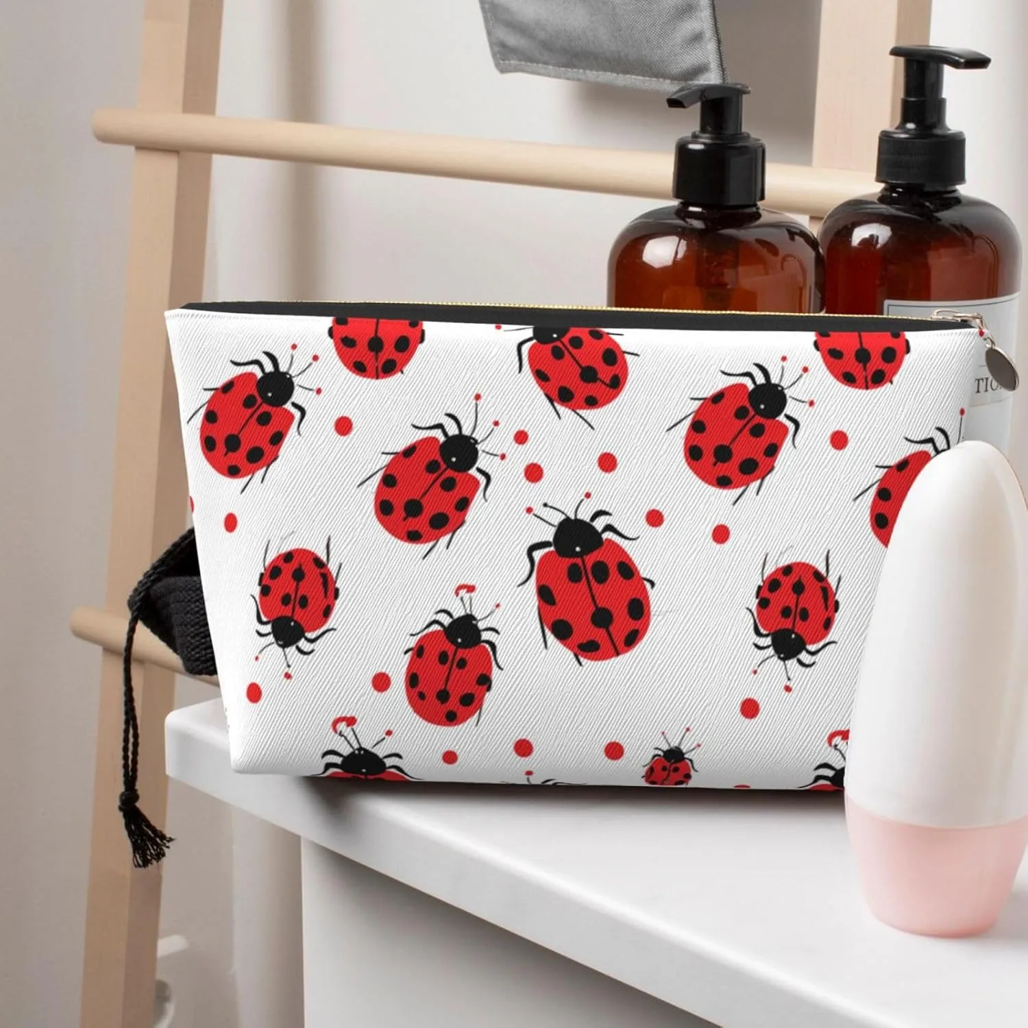 Ladybug Makeup Bag Waterproof Cosmetic Bag Organizer Small Make Up Zipper Pouch Portable Travel Toiletry Bag For Women Girls