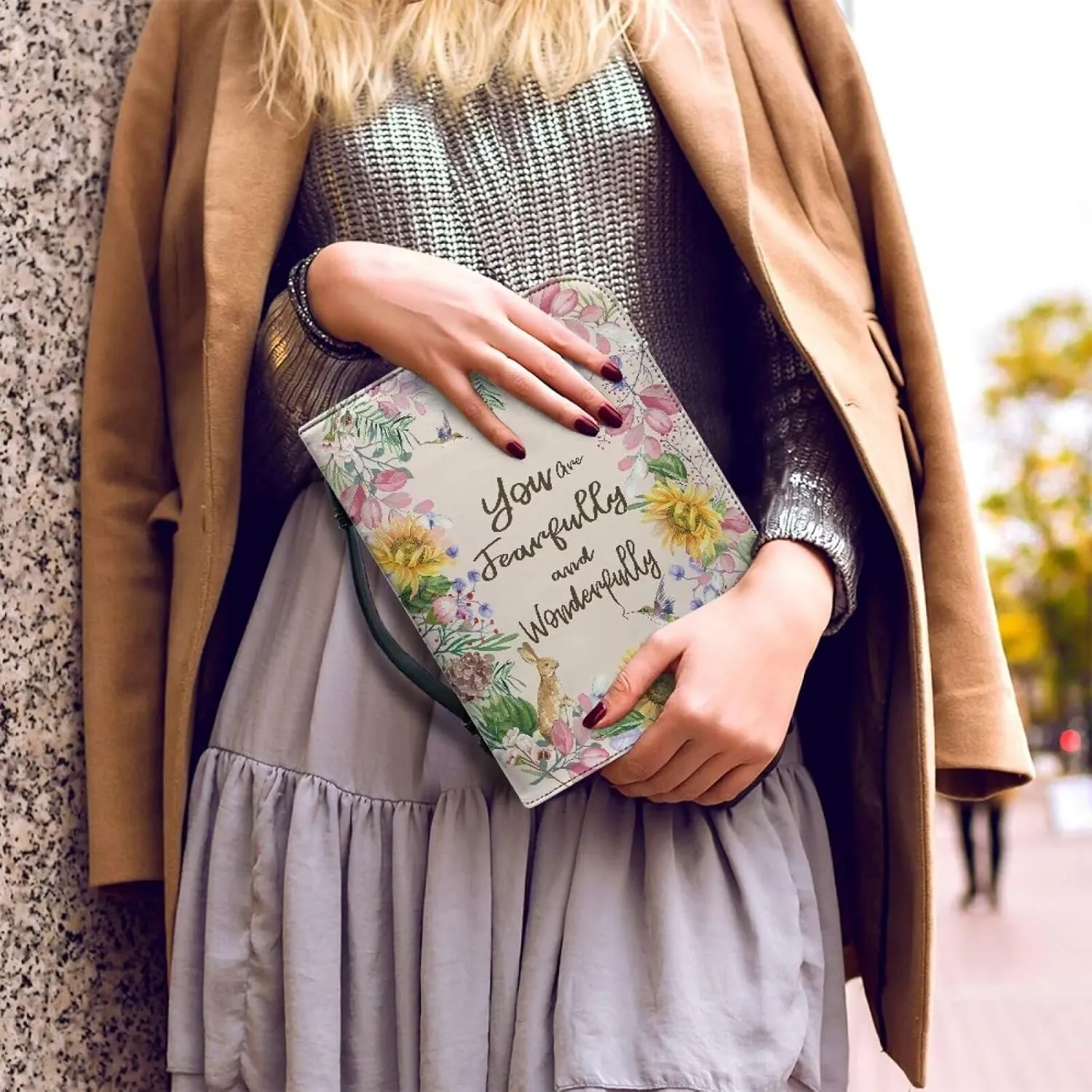 Leather Bible Covers for Women Aesthetic Floral Bible Quotes Bible Carrying Case with Handle