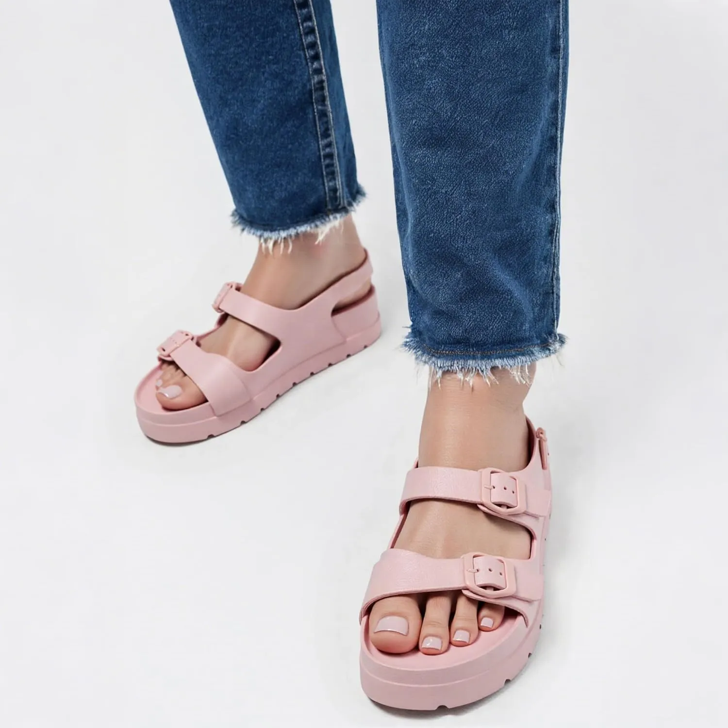 SOSOWHLTE Women's Platform Sandals with Arch Support - 3 Adjustable Straps Summer Beach Sandals, Lightweight & Slip-Resistant