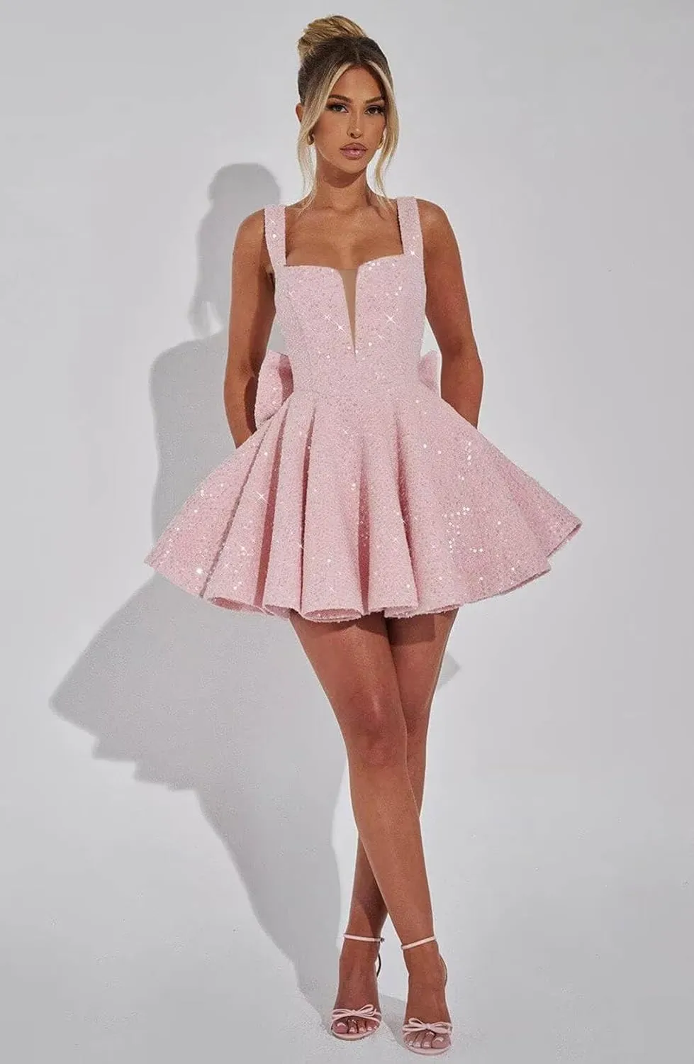 Sparkly Sequin Homecoming Dresses 2025 Short Spaghetti Straps V Neck Cocktail Party Gowns with Bow
