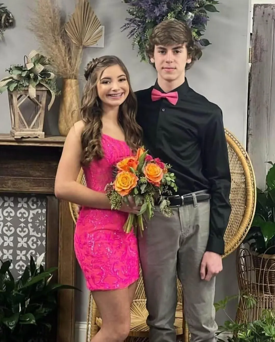 Tight Sequin Homecoming Dresses for Teens Sparkly Short Prom Dress with Slit Glitter Cocktail Gowns